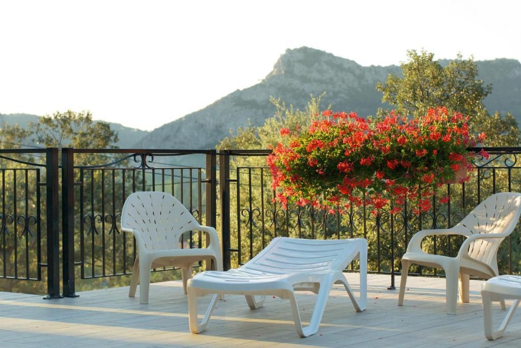 Logis Hotel Restaurant La Porte Des Cevennes อ็องดูซ ภายนอก รูปภาพ