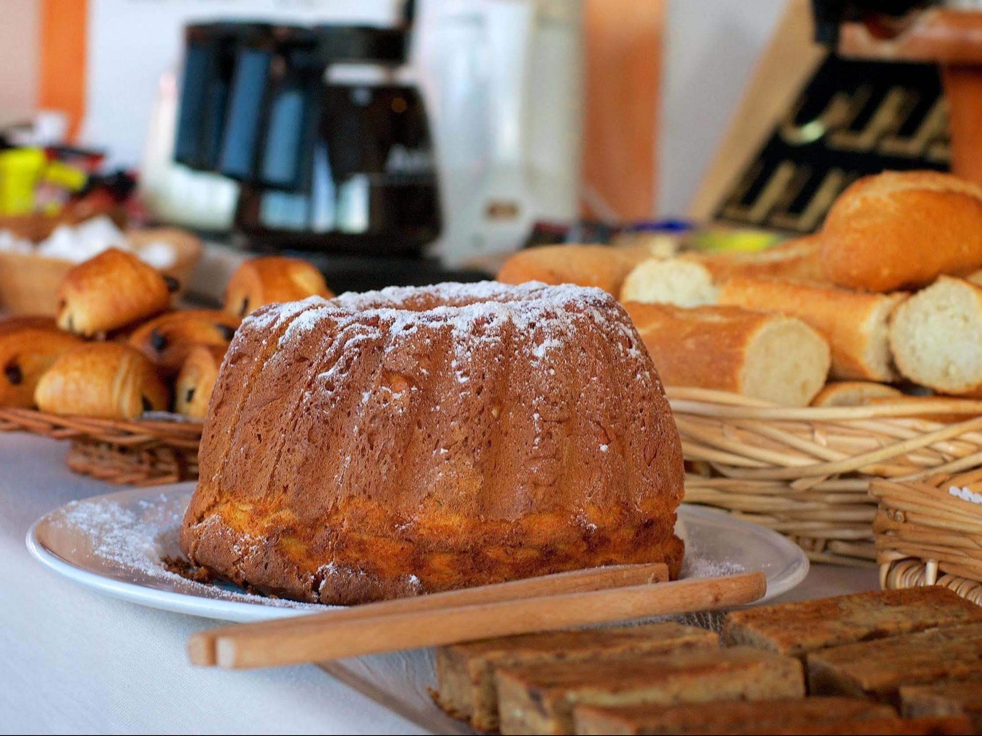 Logis Hotel Restaurant La Porte Des Cevennes อ็องดูซ ภายนอก รูปภาพ