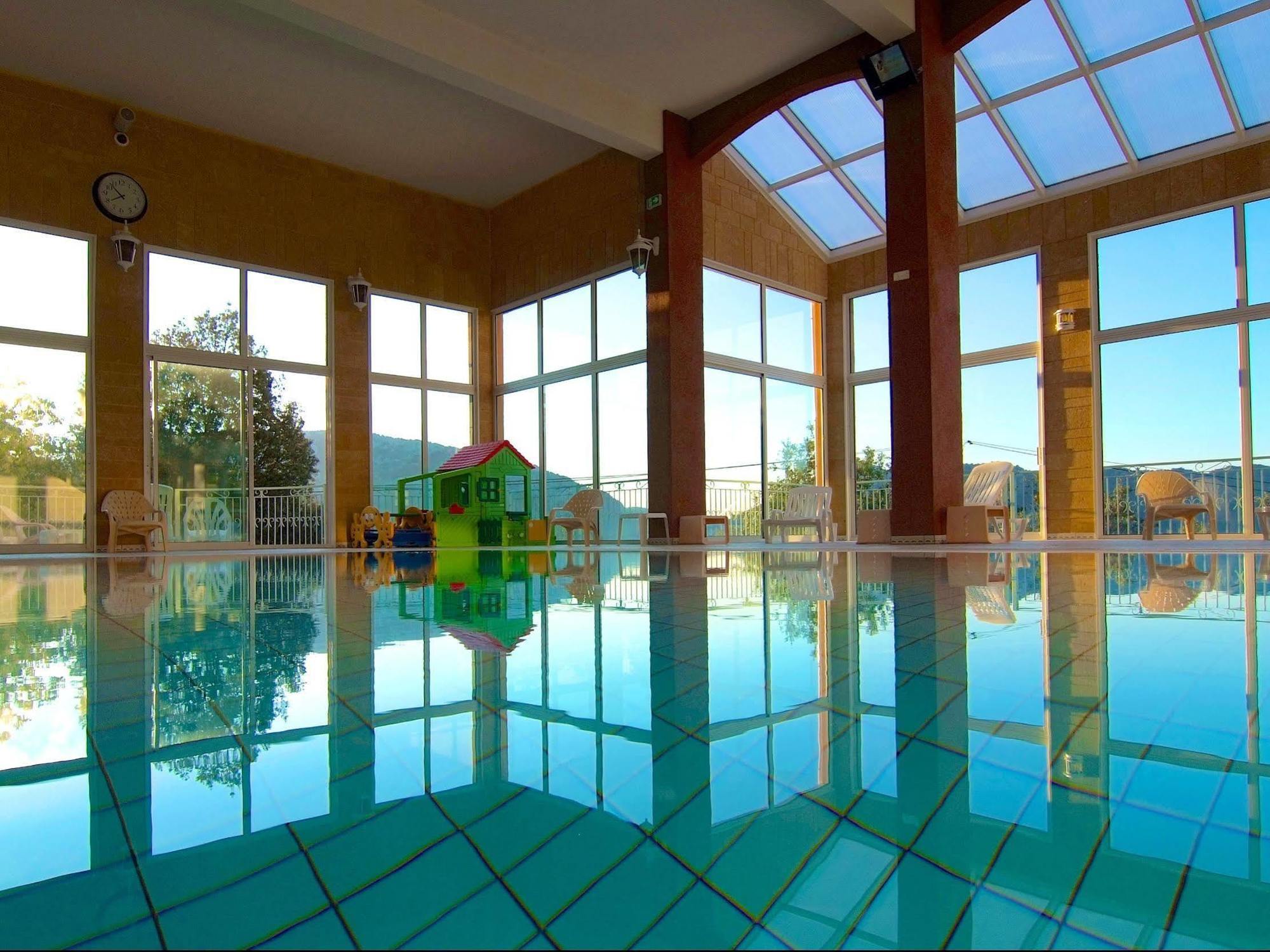 Logis Hotel Restaurant La Porte Des Cevennes อ็องดูซ ภายนอก รูปภาพ