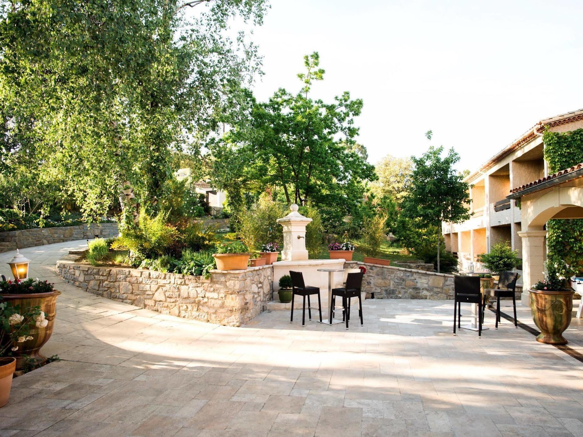 Logis Hotel Restaurant La Porte Des Cevennes อ็องดูซ ภายนอก รูปภาพ